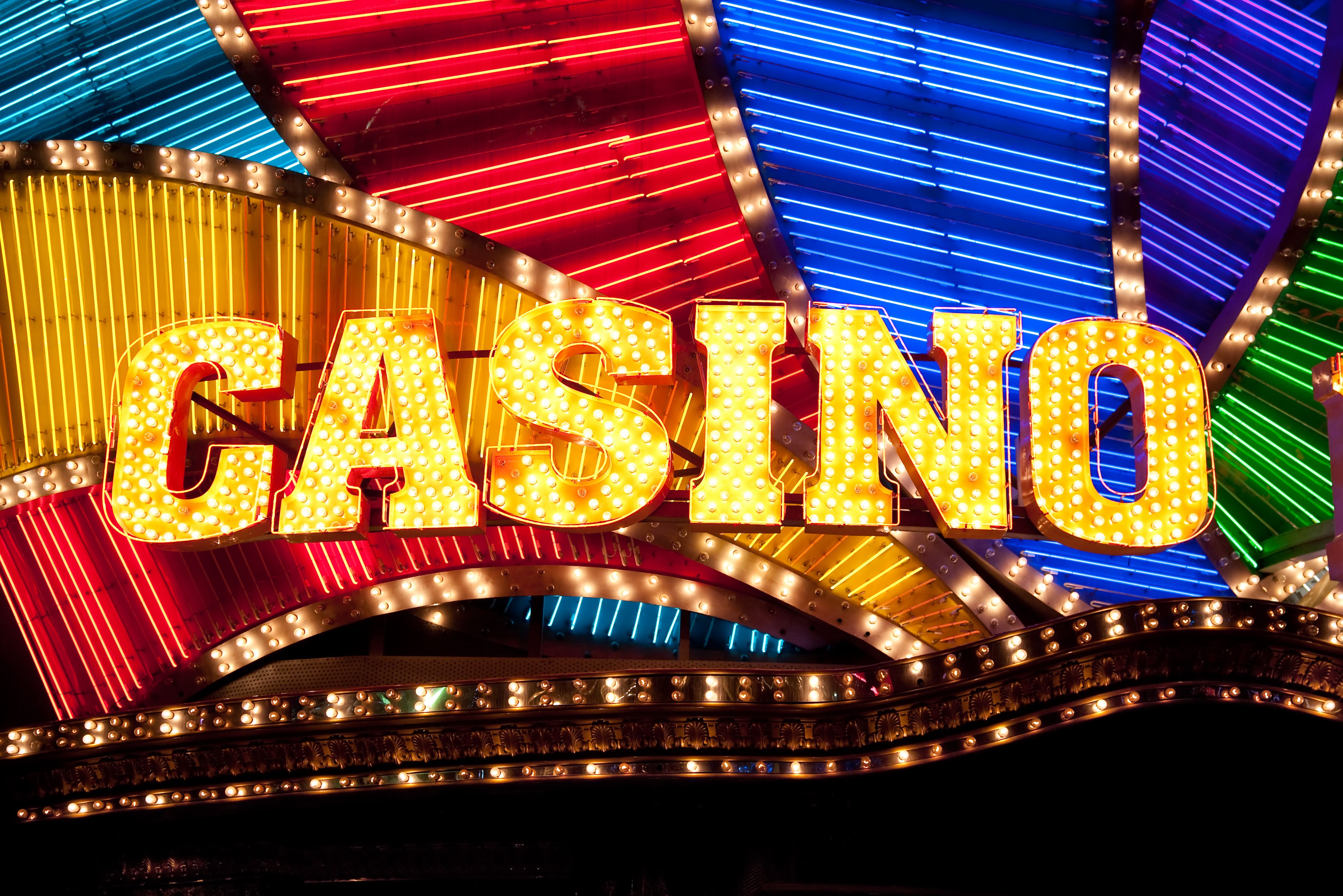 Slot Makinelerinde Strateji: Gizli Unsurlar ve Zihinsel Oyun