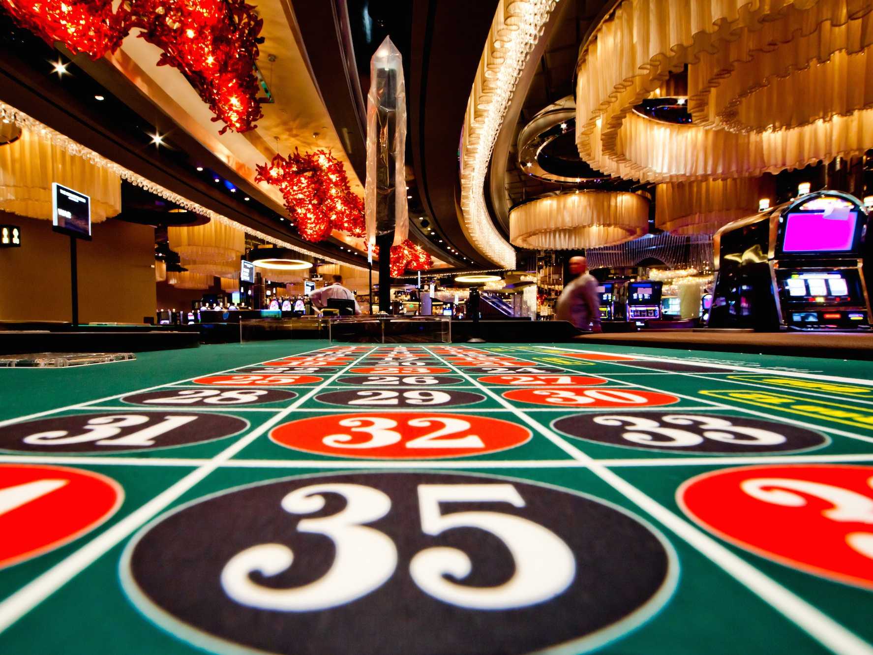 Slot Makinelerinde Strateji: Gizli Unsurlar ve Zihinsel Oyun